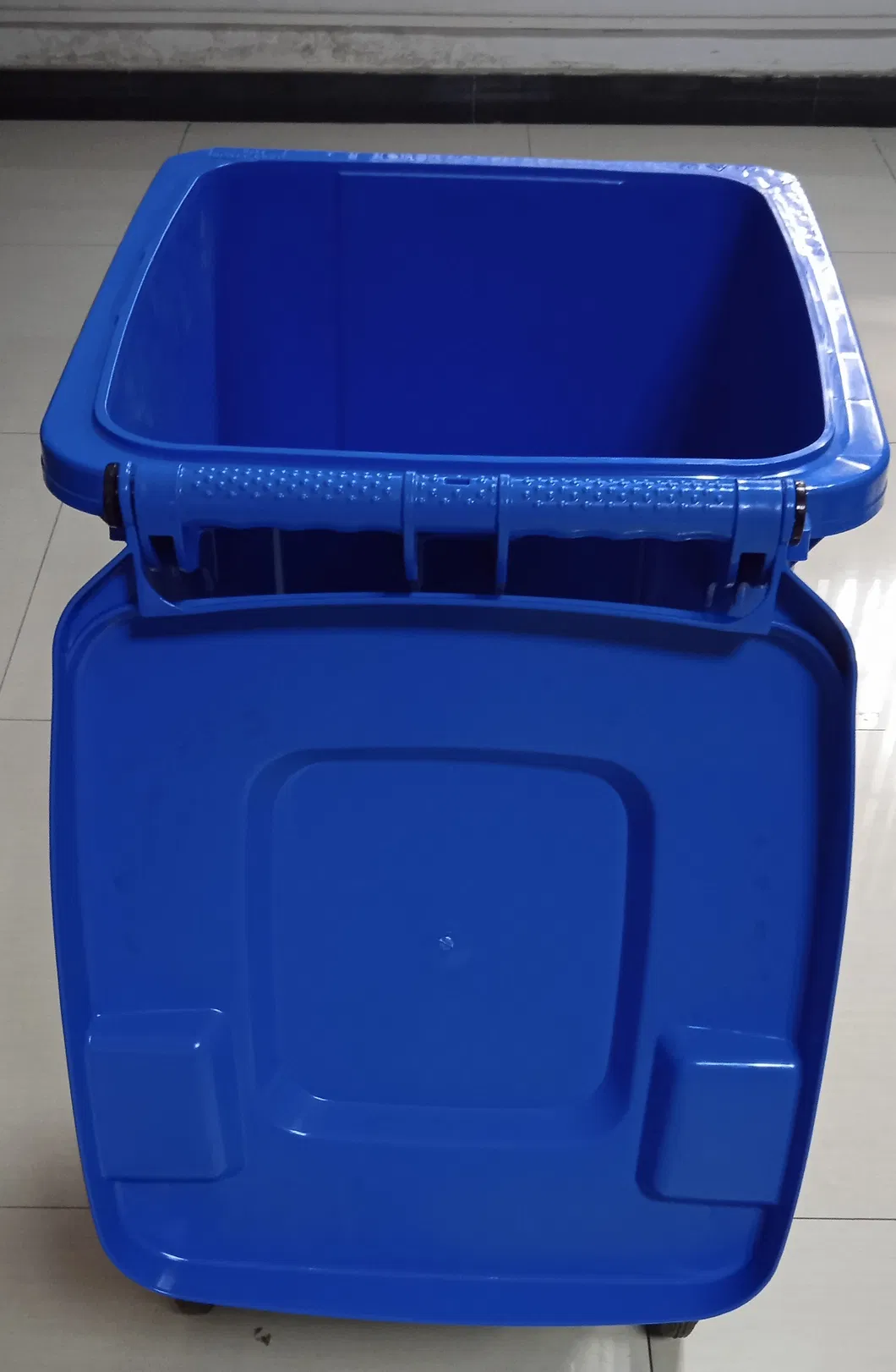 Big Plastic Recycling Trash Waste Rubbish Garbage Disposal Ash Litter Storage Dust Bin for Public Places Use Like Park Office Building Industrial Area