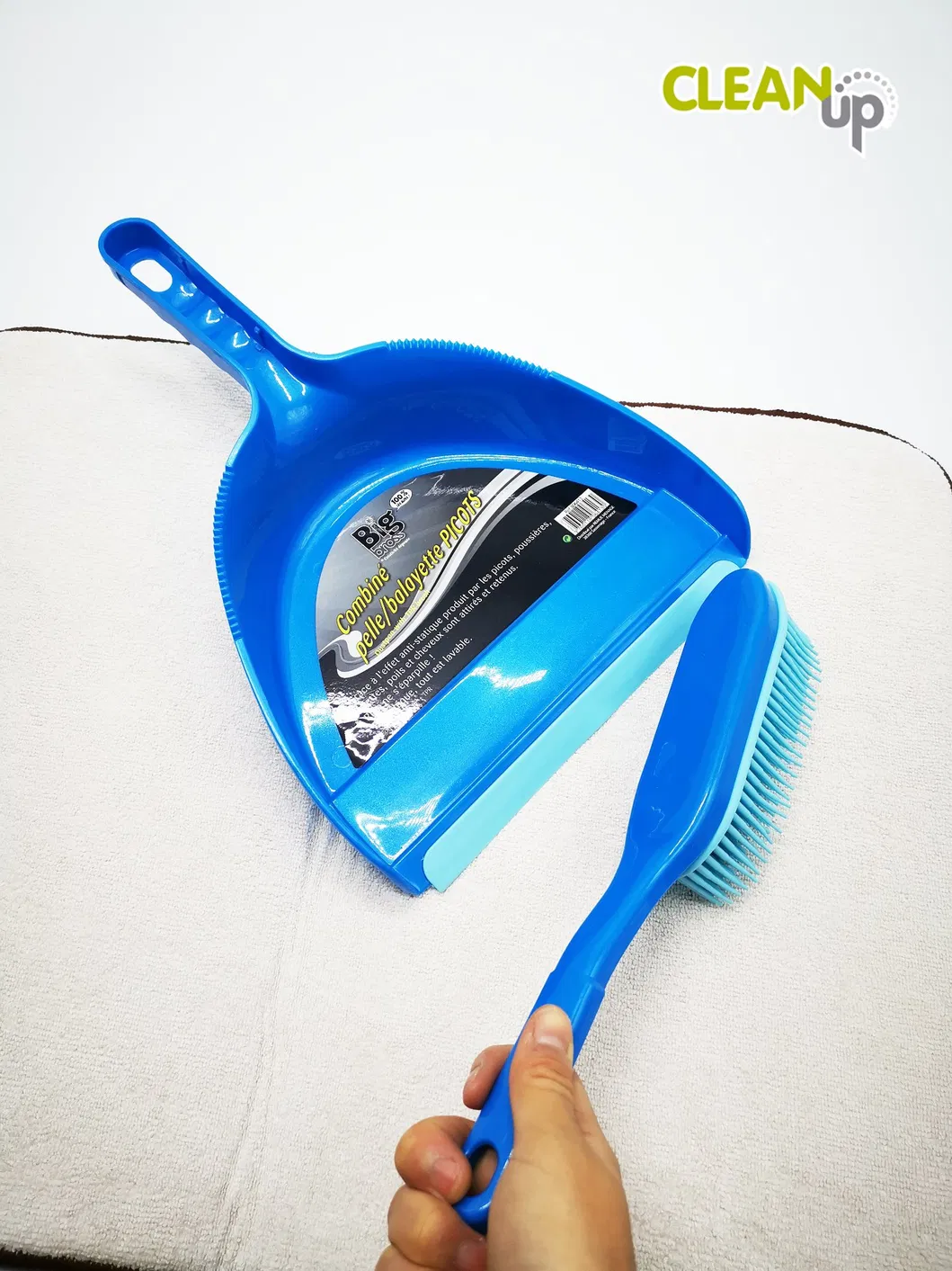 High Quality Dustpan and Brush with Rubber Bristles